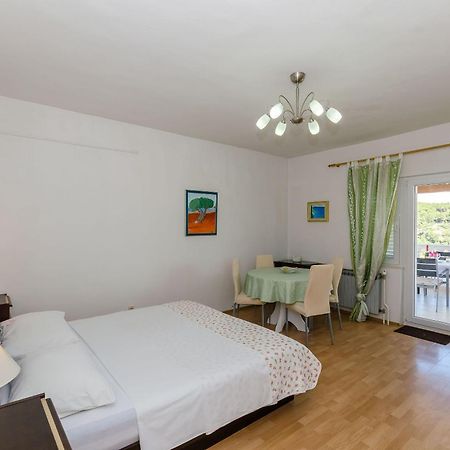 Apartments Jakov Jelsa  Exteriér fotografie